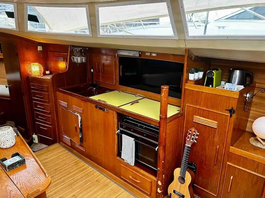 Cozy Boat Hotel In Barcelona & Ac & Wifi & Parking Sant Adria de Besos