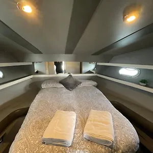 Confortable Yatch Bateau-hôtel